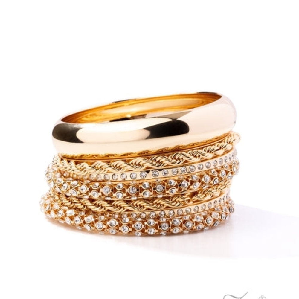 Chic Gold Layered Necklace - Picture 5 of 6